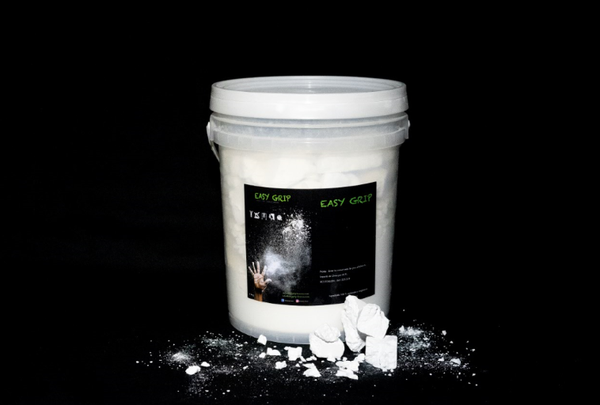 Bucket of 4kg of crushed chalk powder