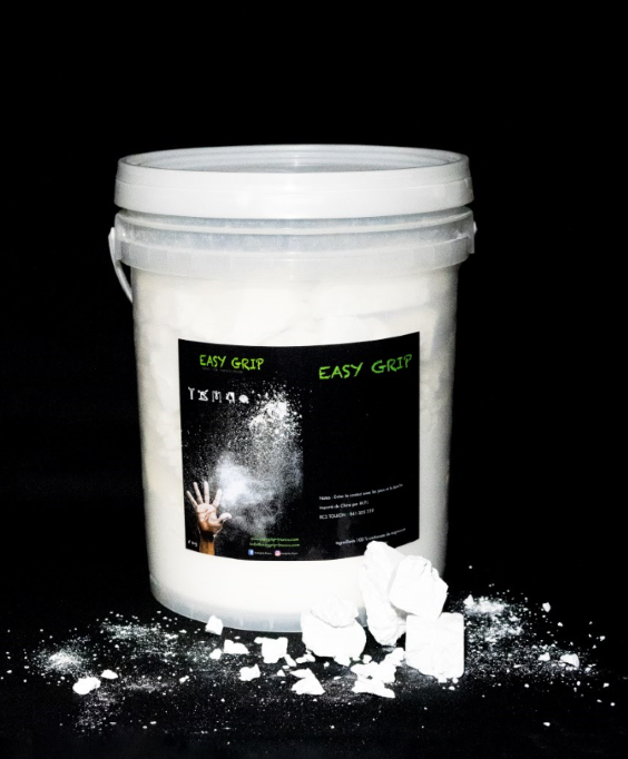 Bucket of 4kg of crushed chalk powder